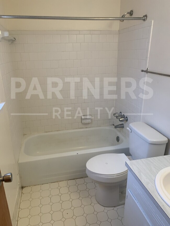 Building Photo - 5546 Gantry Dr