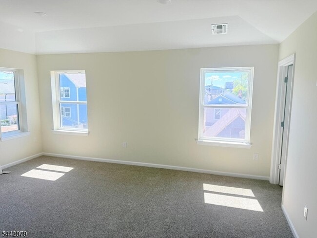 Building Photo - 127 Jaques St