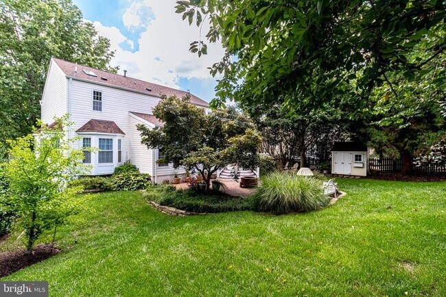 Building Photo - 6122 Bayliss Pl
