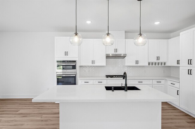 Building Photo - 23 Presidio Rd