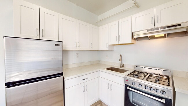 Building Photo - 522 Geary St