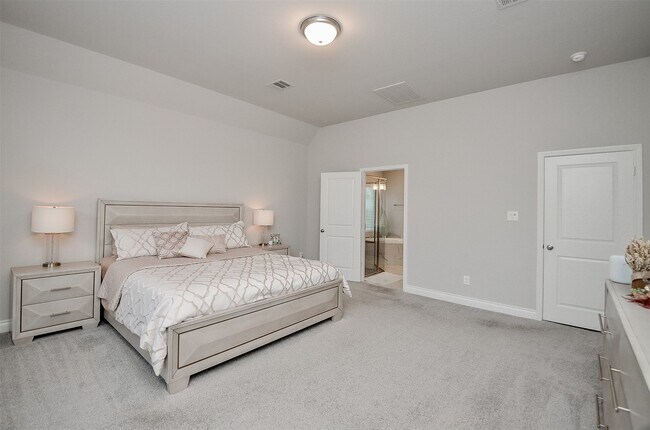 Building Photo - 6926 Myrtle Dr