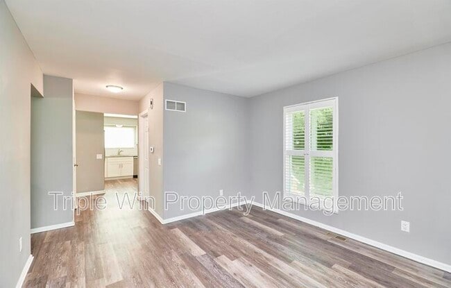 Building Photo - 1544 Rishon Hill Dr