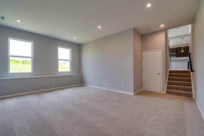 Building Photo - 1744 Ardennes Oak Dr