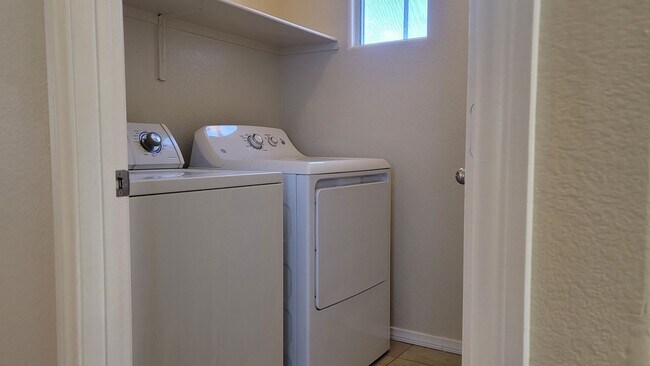 Building Photo - Spacious home in Southern Highlands