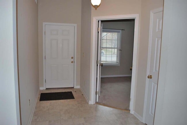 Building Photo - 2293 Market Garden Ln