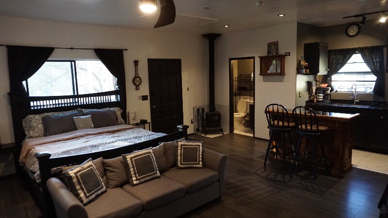 Building Photo - 12715 Beeler Creek Trail