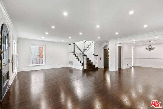 Building Photo - 4920 Marathon St