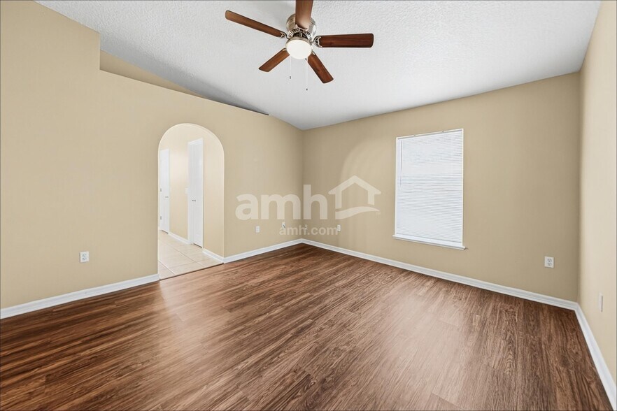 Building Photo - 312 Azores Pl