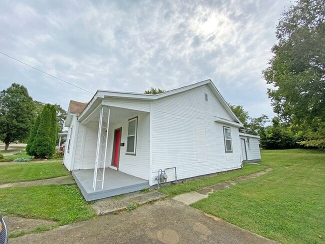 Building Photo - Home on Market