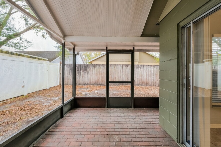 Building Photo - 12722 Trowbridge Ln