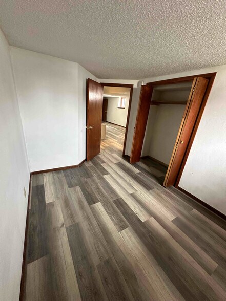 Building Photo - 2206 6th St