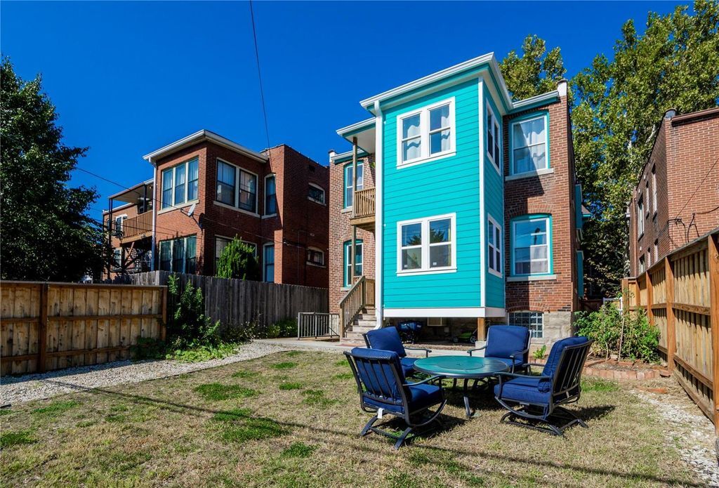 Building Photo - 6022 Pershing Ave