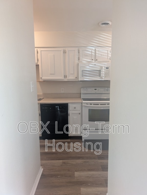 Building Photo - 1507 Goldie St