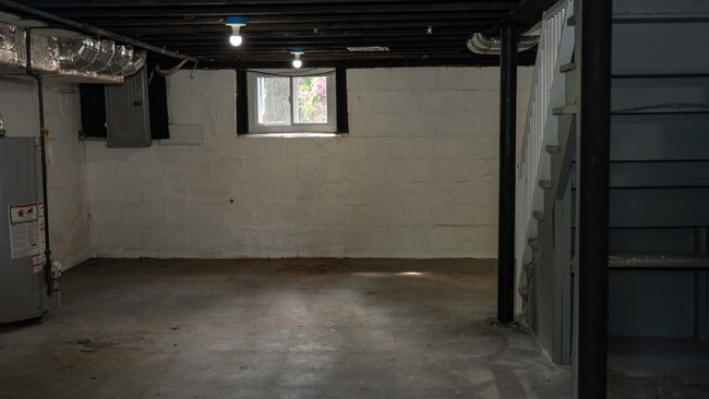 Building Photo - 736 Haxtun Ave