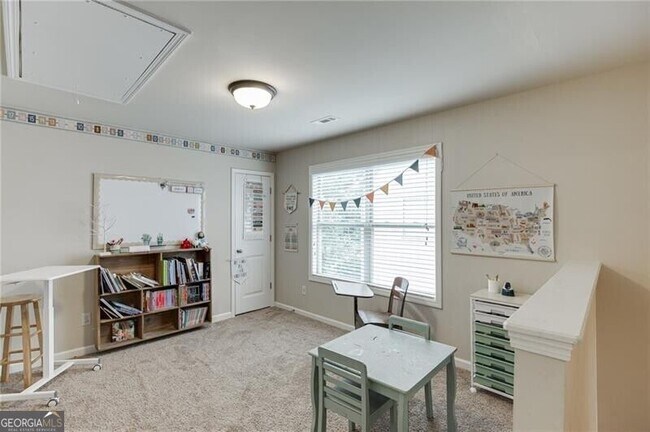 Building Photo - 6896 Big Sky Dr