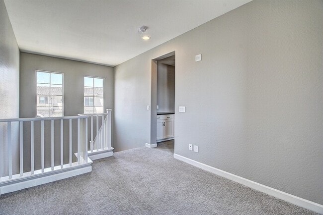 Building Photo - Highly sought neighborhood, stunning home!