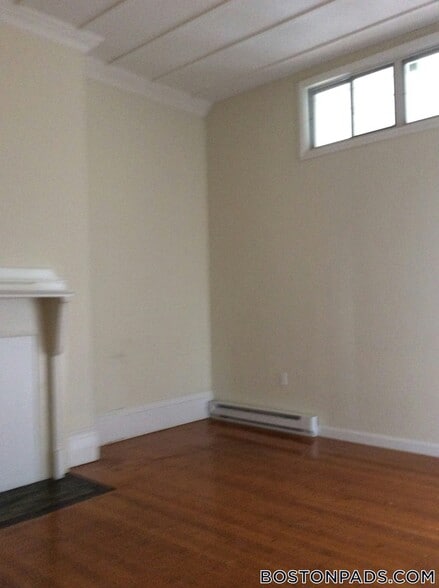 Building Photo - 41 Bay State Rd