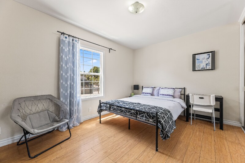 Building Photo - 7452 Jamieson Ave