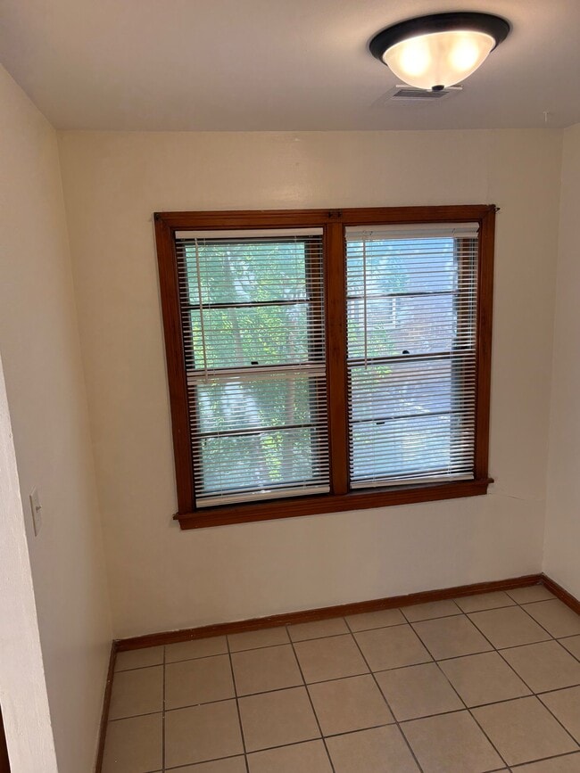 Building Photo - 4716 Arbor St