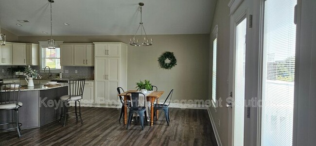 Building Photo - 42 Mcilwee Ln