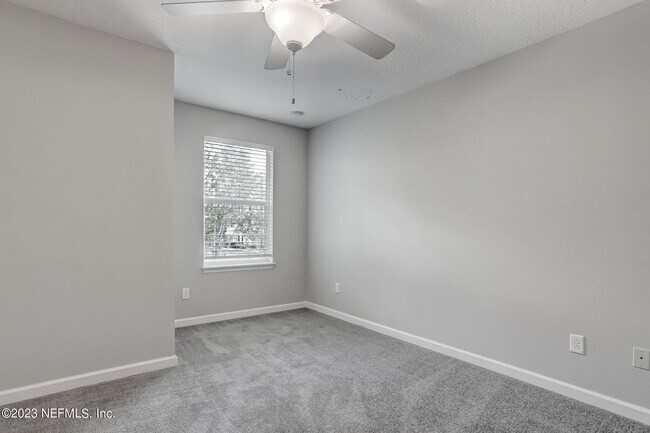 Building Photo - 4220 Plantation Oaks Blvd