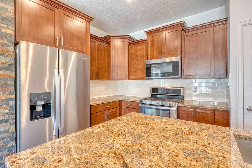 Building Photo - 1154 Telleen Ave