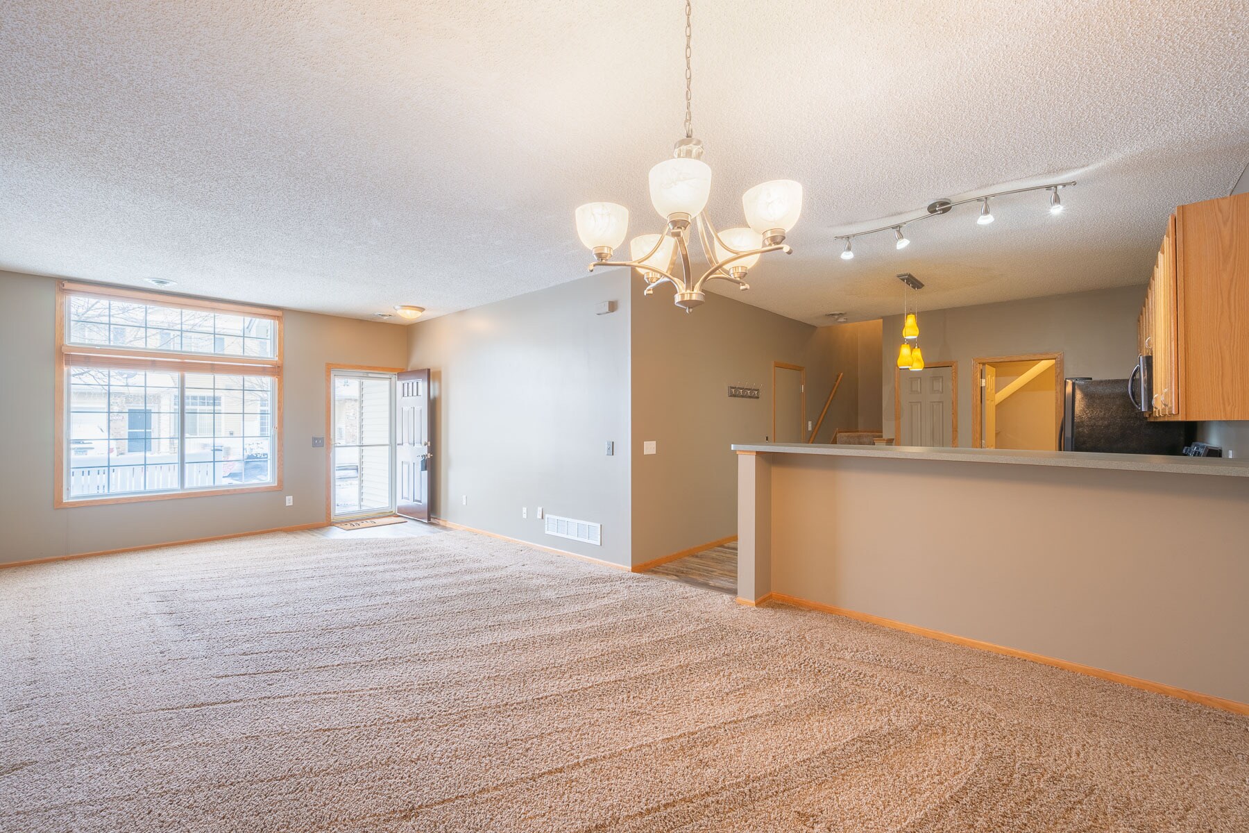 Building Photo - 17985 96th Ave N