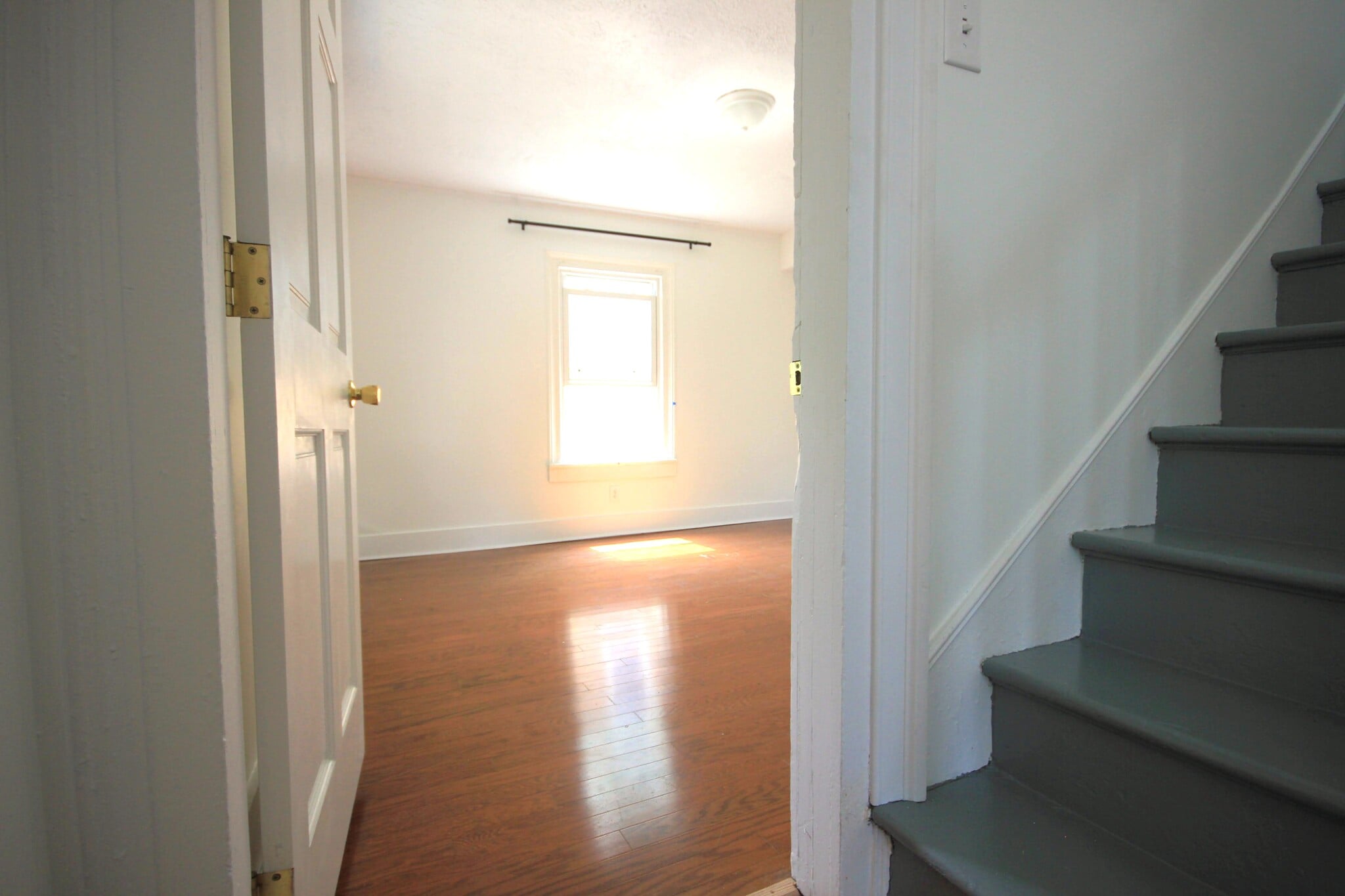 Building Photo - 421 9th St NW