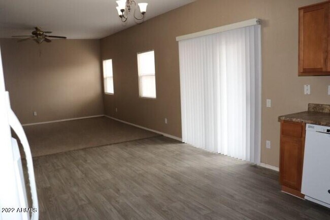 Building Photo - 15943 N Cristine Ln