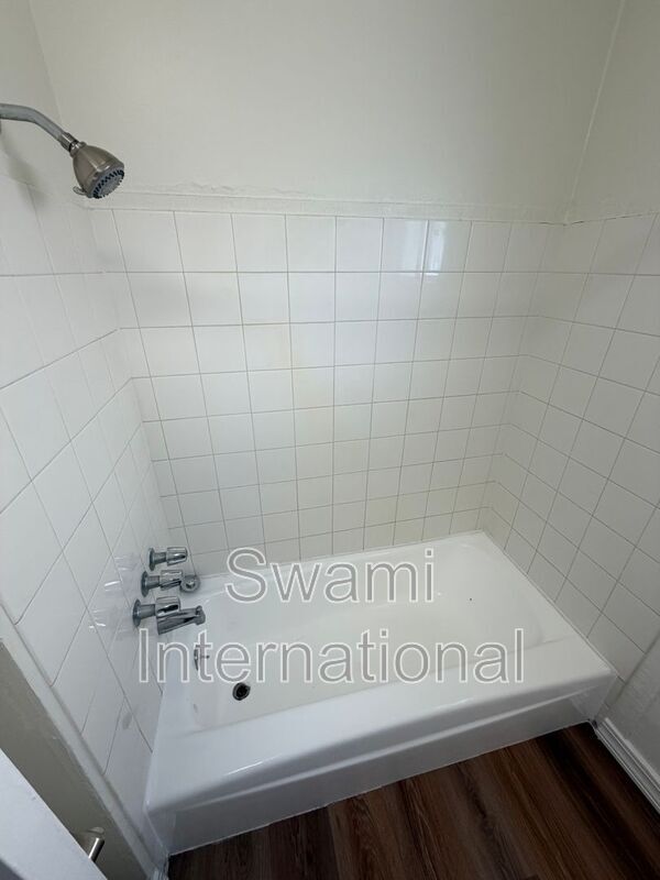 Building Photo - 1707 W 144th St