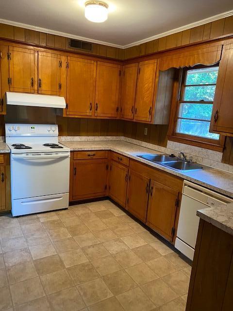 Building Photo - 126 Gayle St