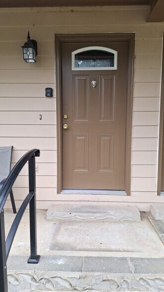 Primary Photo - 917 Odom Dr
