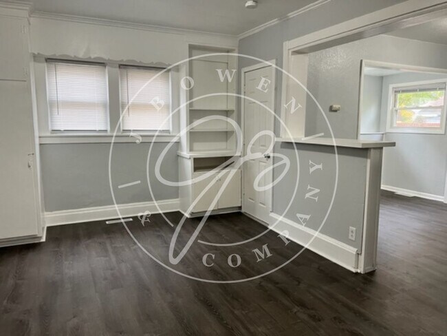 Building Photo - Beautiful 2 bedroom home in West Toledo