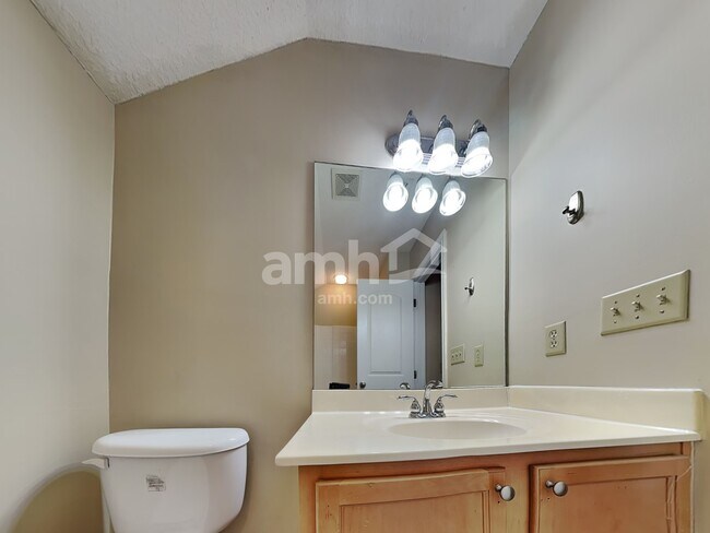 Building Photo - 4228 Eagles View Ln