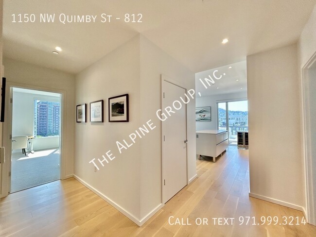 Building Photo - HALF OFF! Vista Condo Available with a View!