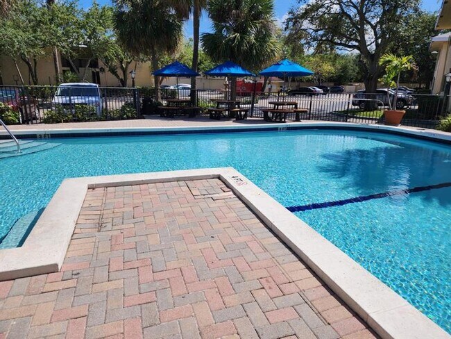 Building Photo - 2445 SW 18th Terrace