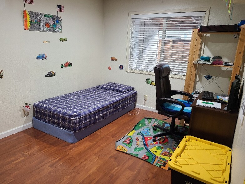 Building Photo - 4621 Donalbain Cir