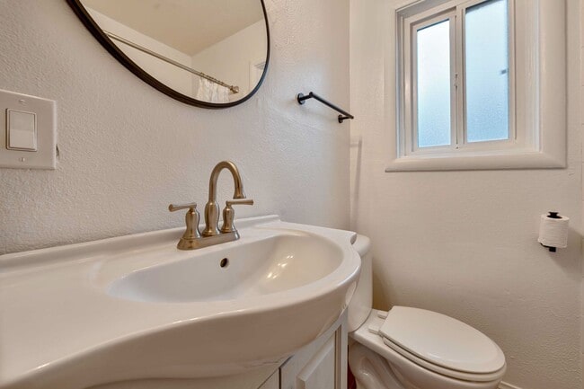 Building Photo - Charming Fully Remodeled 3-Bedroom Home wi...