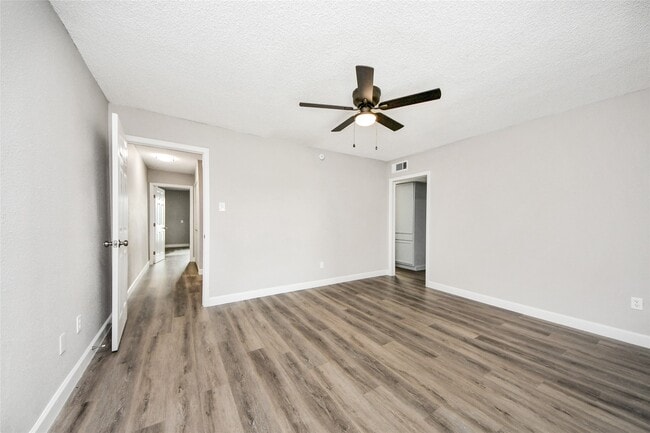 Building Photo - 781 Country Pl Dr