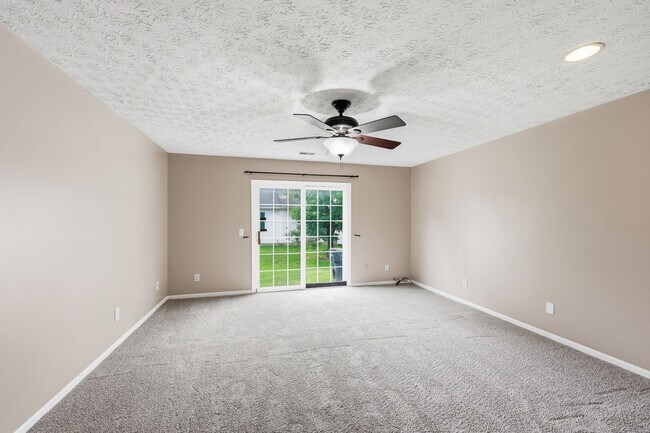 Building Photo - 4659 Parrau Dr