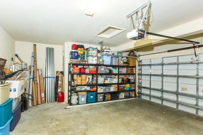 Building Photo - 10426 Wellington Parc Dr