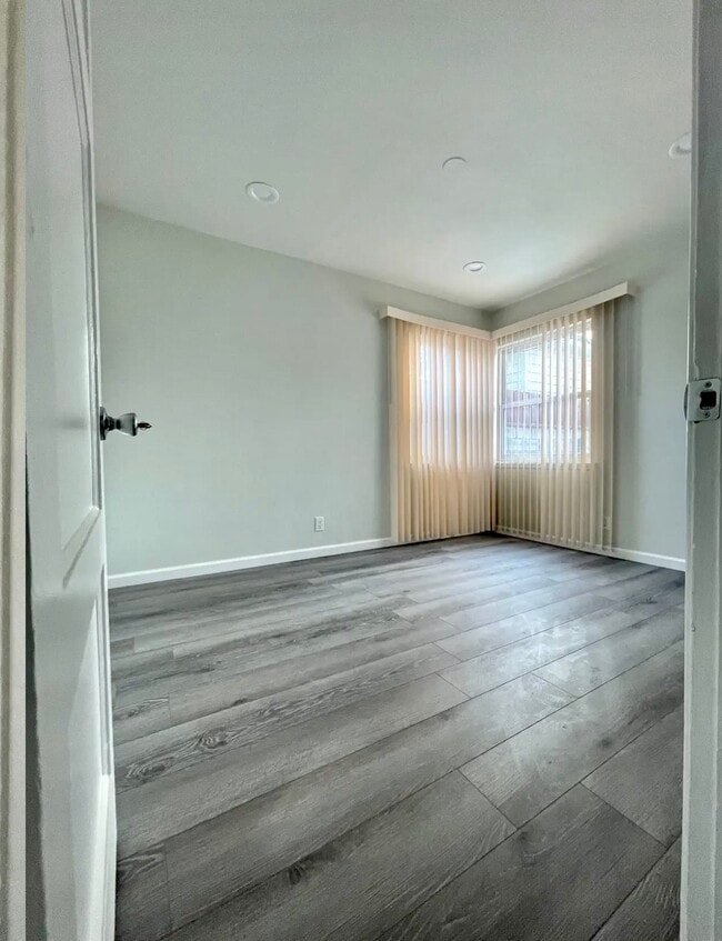 Building Photo - 7949 Clearfield Ave