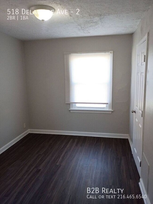 Building Photo - 518 Delaware Ave