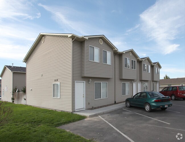 Primary Photo - Haven Park Apartments