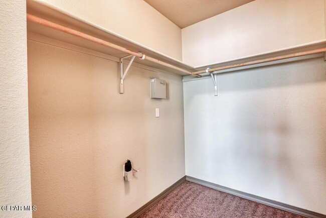 Building Photo - 3852 Loma Cortez Dr