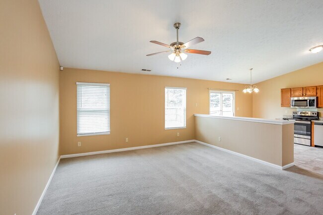 Building Photo - 10802 Sedgegrass Dr