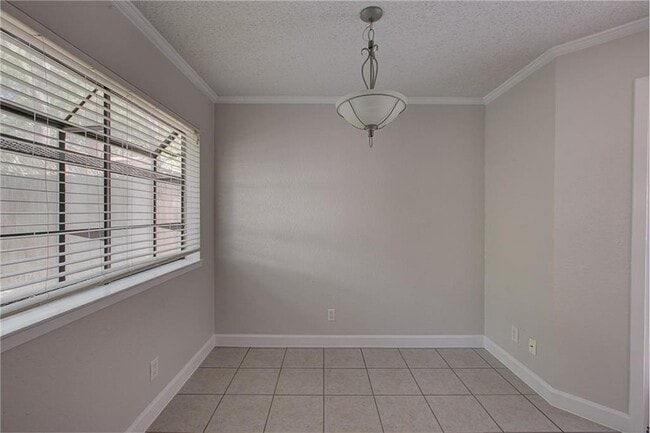 Building Photo - 8402 Tallwood Dr