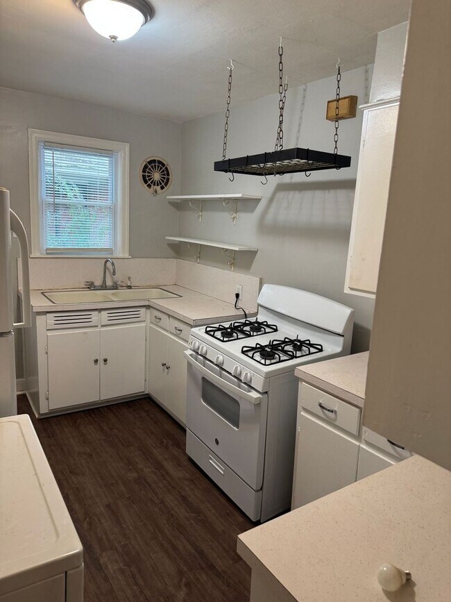 Building Photo - 157 Roberta Dr