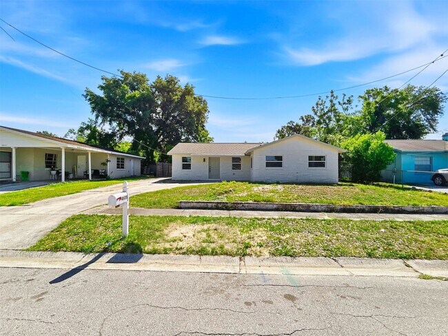 Building Photo - Spacious and Updated Home in Tampa! Move-in Ready | 2bed-1bath